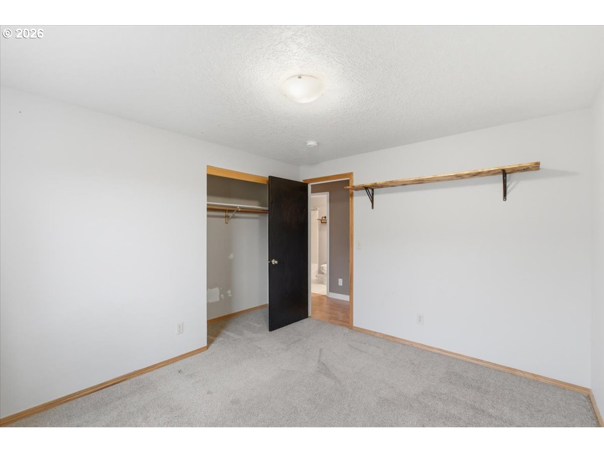 425 Timber Street Southeast Albany, OR 97322 - Photo 31 of 47