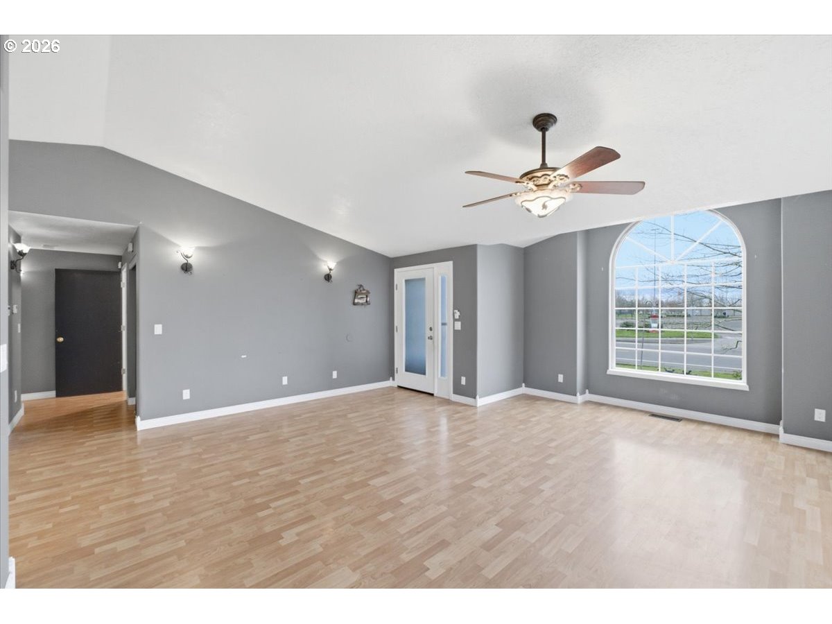 425 Timber Street Southeast Albany, OR 97322 - Photo 45 of 47