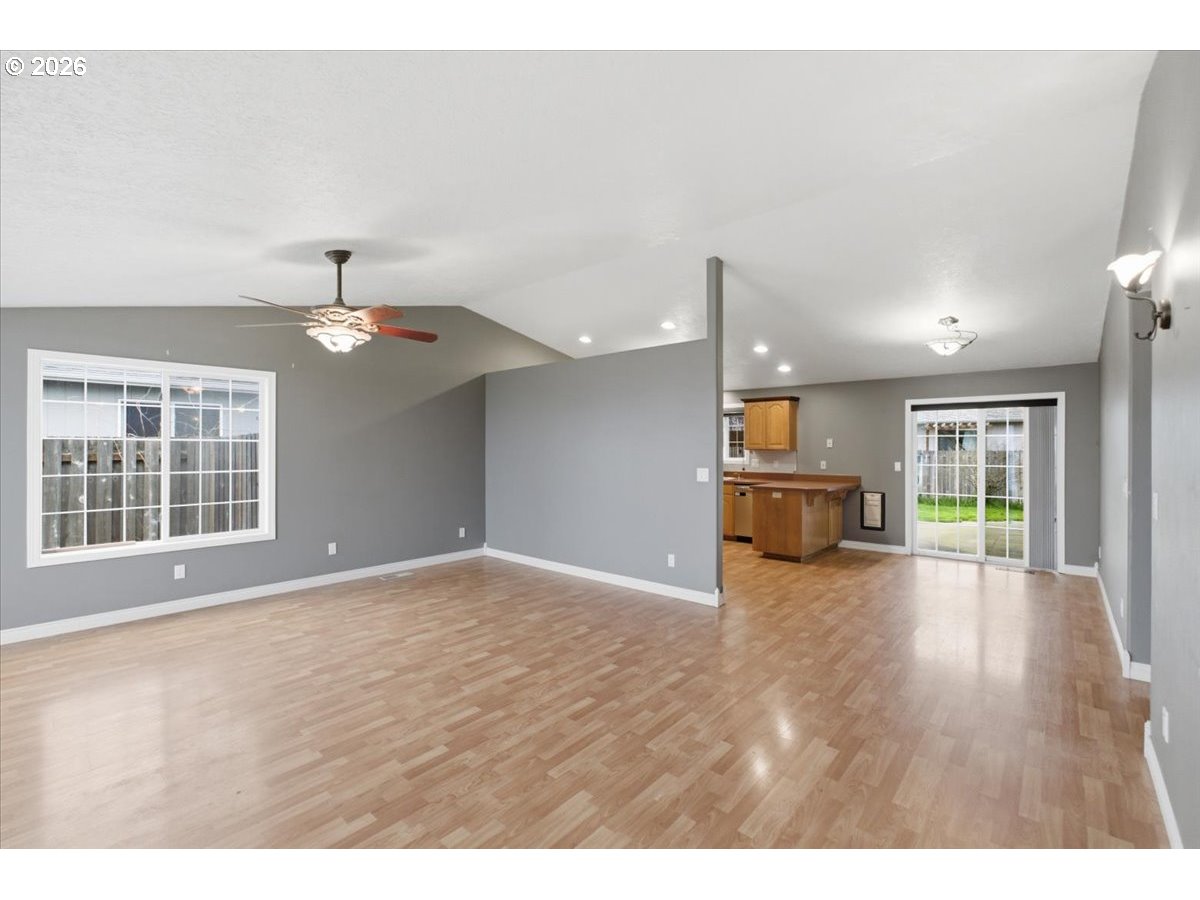 425 Timber Street Southeast Albany, OR 97322 - Photo 46 of 47