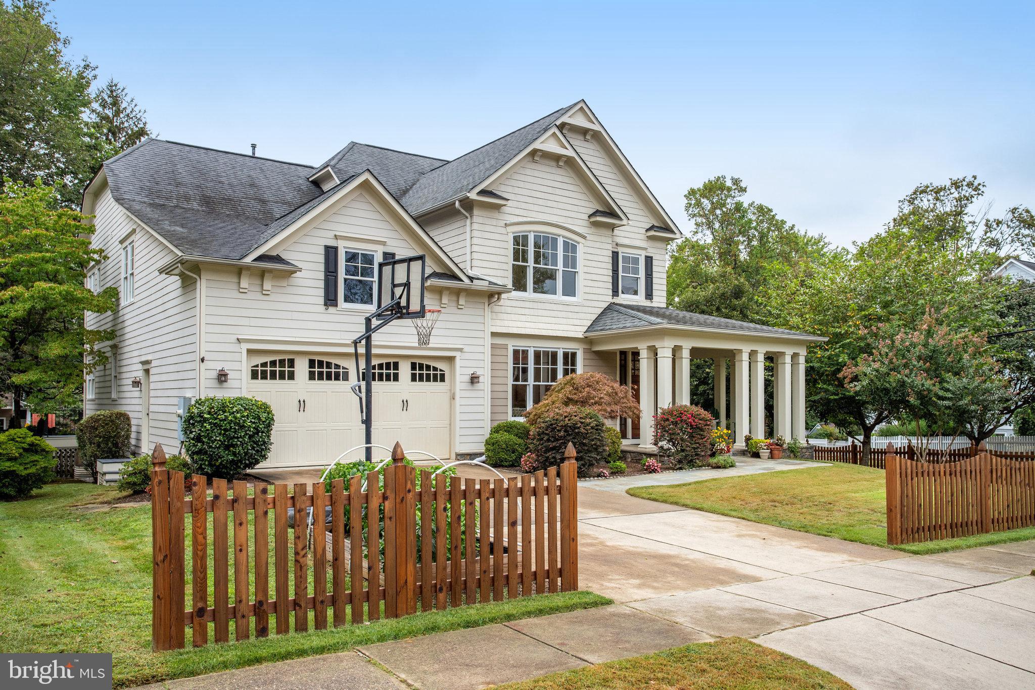 6108 Landon Lane Bethesda, MD 20817 - Photo 4 of 74 Gallery Image 4