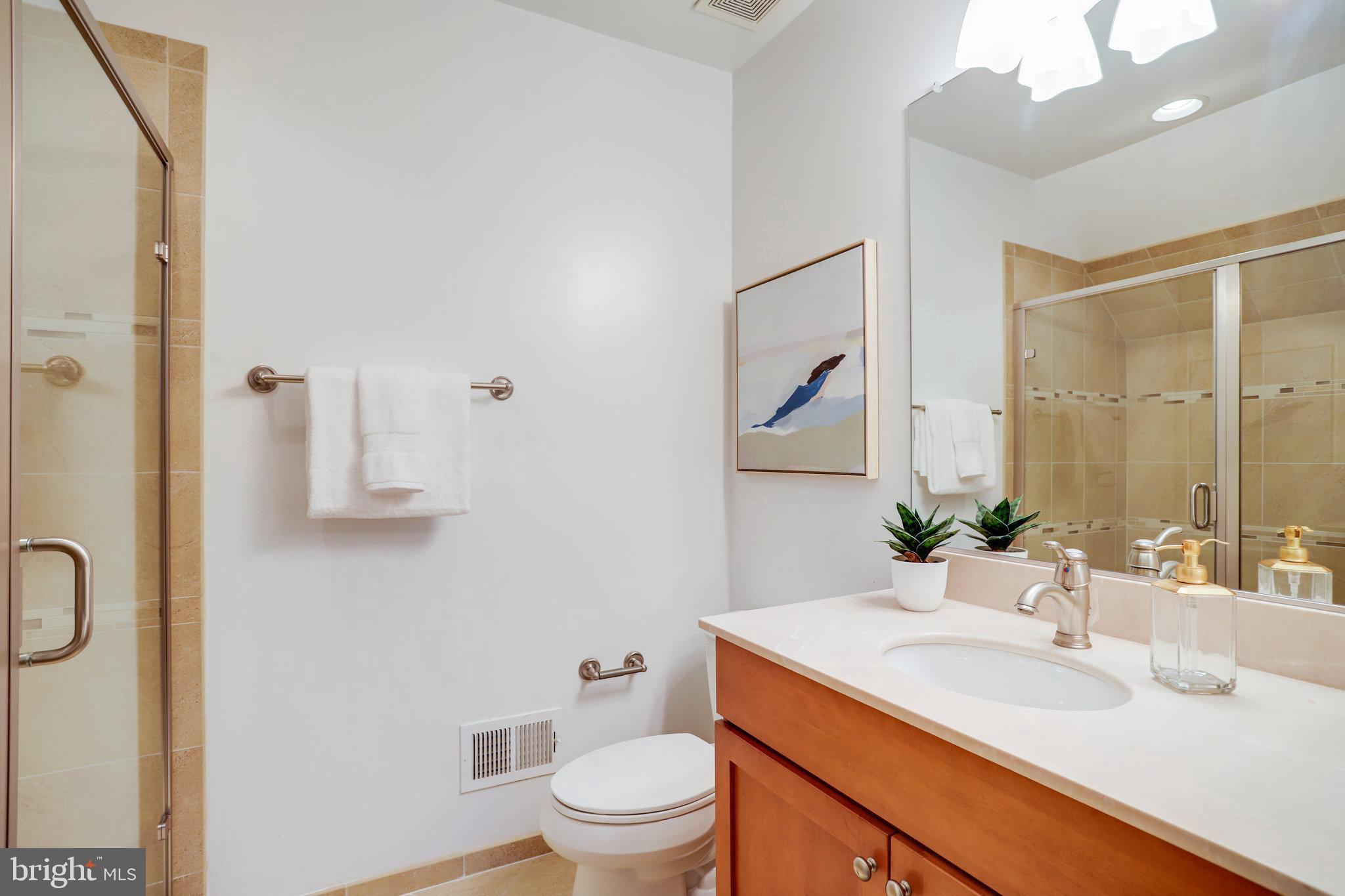 6108 Landon Lane Bethesda, MD 20817 - Photo 58 of 74 Bedroom #5 Ensuite Bath