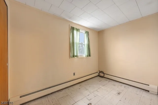 $589,000 | 27-02 Urban Place, Fair Lawn, NJ 07410