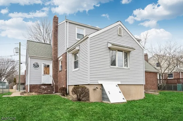 $589,000 | 27-02 Urban Place, Fair Lawn, NJ 07410