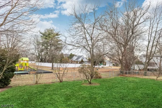 $589,000 | 27-02 Urban Place, Fair Lawn, NJ 07410