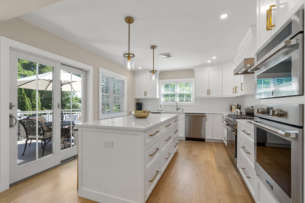 22 Kettering Road Norwood, MA 02062 - Photo 12 of 40 Gallery Image 12
