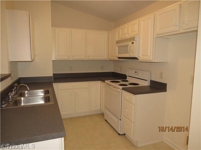 131 James High Point, Unit B High Point, NC 27265 - Photo 7 of 12 Interior Space/Layout.