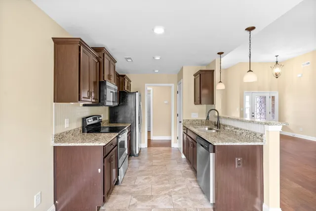 $1,995 | 1029 Garner Hills Drive, Clarksville, TN 37042