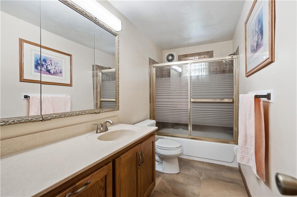 215 Seanor Road Irwin, PA 15642 - Photo 12 of 21 Gallery Image 12