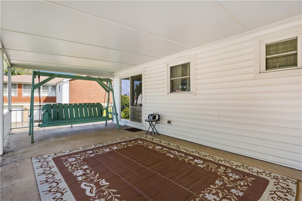 215 Seanor Road Irwin, PA 15642 - Photo 5 of 21 Gallery Image 5