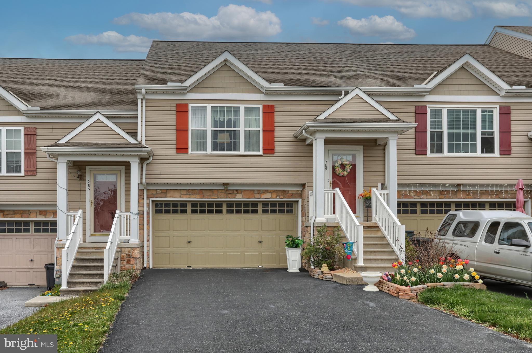 509 Fox Ridge Lane Lebanon, PA 17042 - Photo 1 of 39 Welcome to 509 Fox Ridge Lane