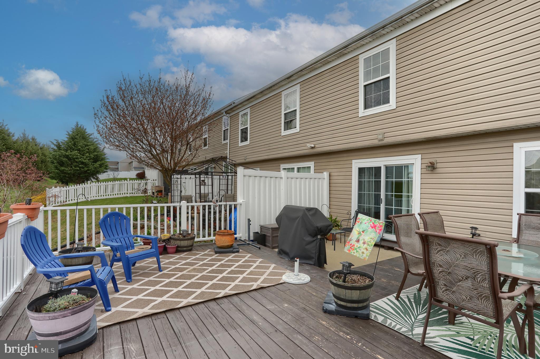 509 Fox Ridge Lane Lebanon, PA 17042 - Photo 31 of 39 Oversized rear deck