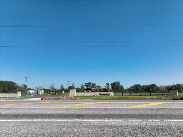 $140,000 | 785 Gadwall Lane, Columbus, TX 78934