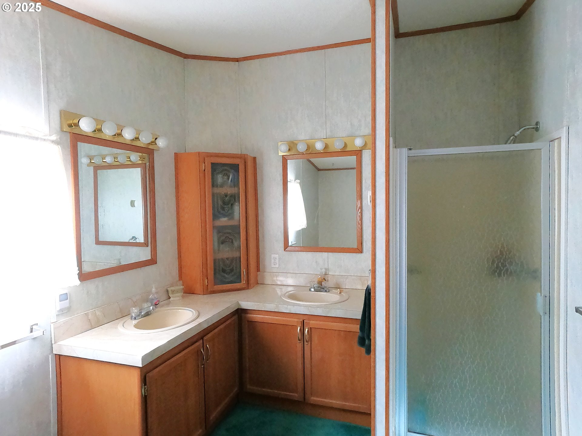 12705 Southwest Airfield Lane Culver, OR 97734 - Photo 15 of 20 a bathroom with a sink and a mirror