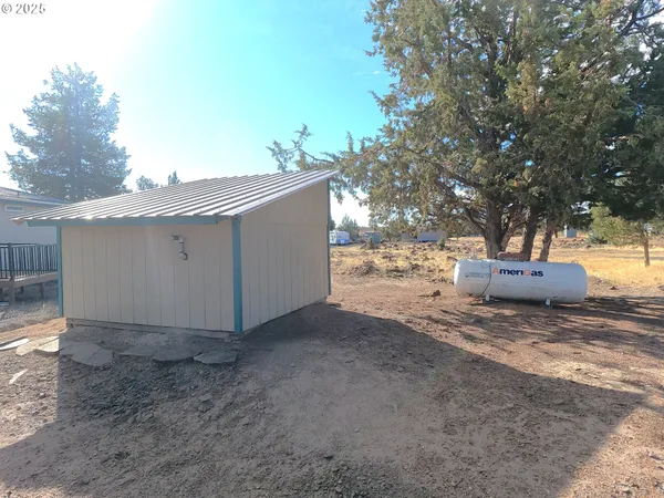 $339,500 | 12705 Southwest Airfield Lane, Culver, OR 97734