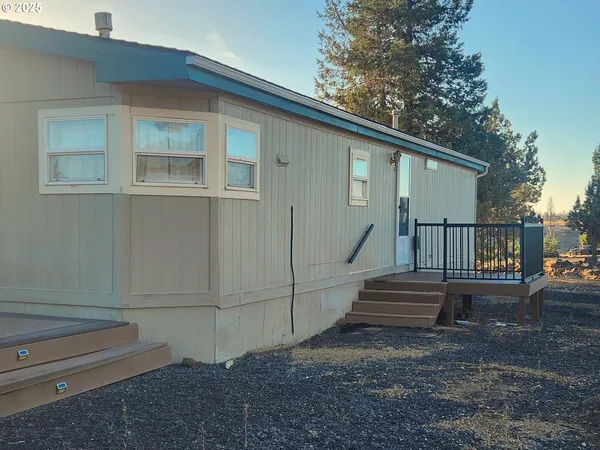 $339,500 | 12705 Southwest Airfield Lane, Culver, OR 97734