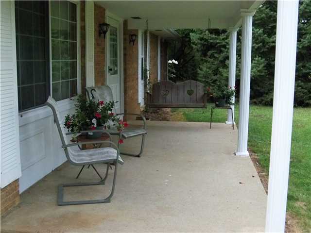 12809 Commercial Point Road Ashville, OH 43103 - Photo 13 of 15 Gallery Image 13