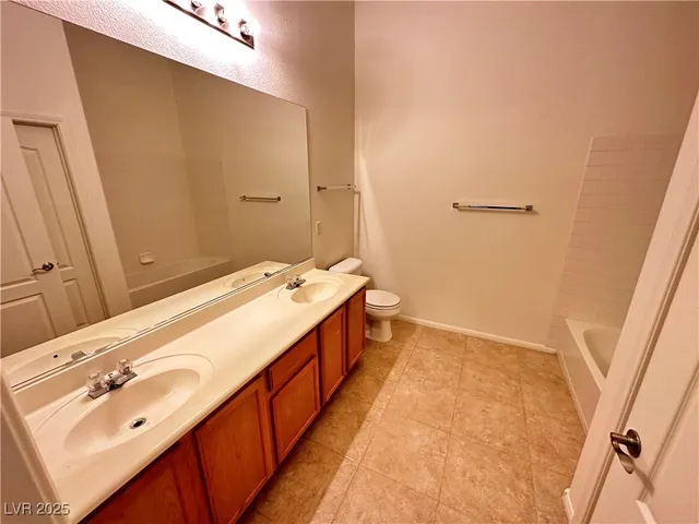 $269,000 | 3354 Indian Shadow Street, Unit 203, Las Vegas, NV 89129
