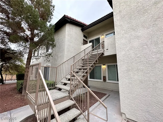 $269,000 | 3354 Indian Shadow Street, Unit 203, Las Vegas, NV 89129