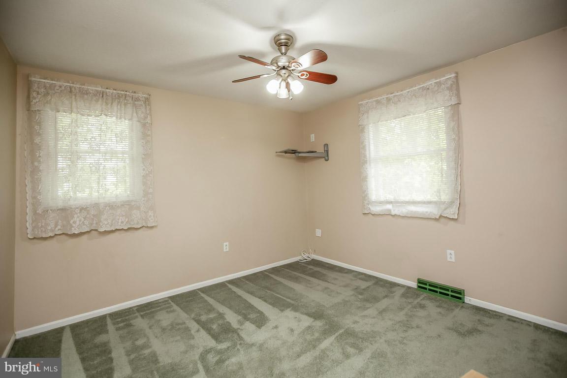 219 Mountain Road Pasadena, MD 21122 - Photo 18 of 30 Bedroom