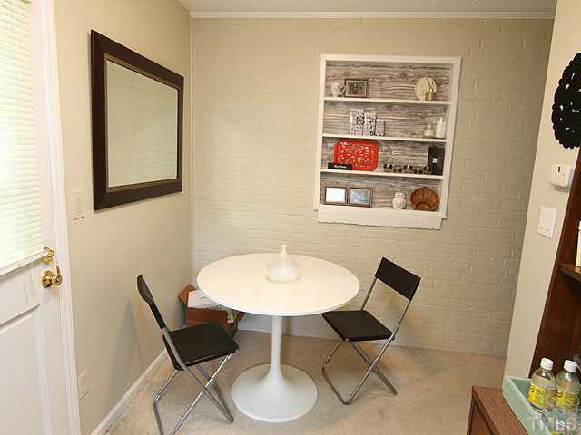 1724 Nottingham Road Raleigh, NC 27607 - Photo 20 of 25 Rear apartment dining area. 104x9.7
