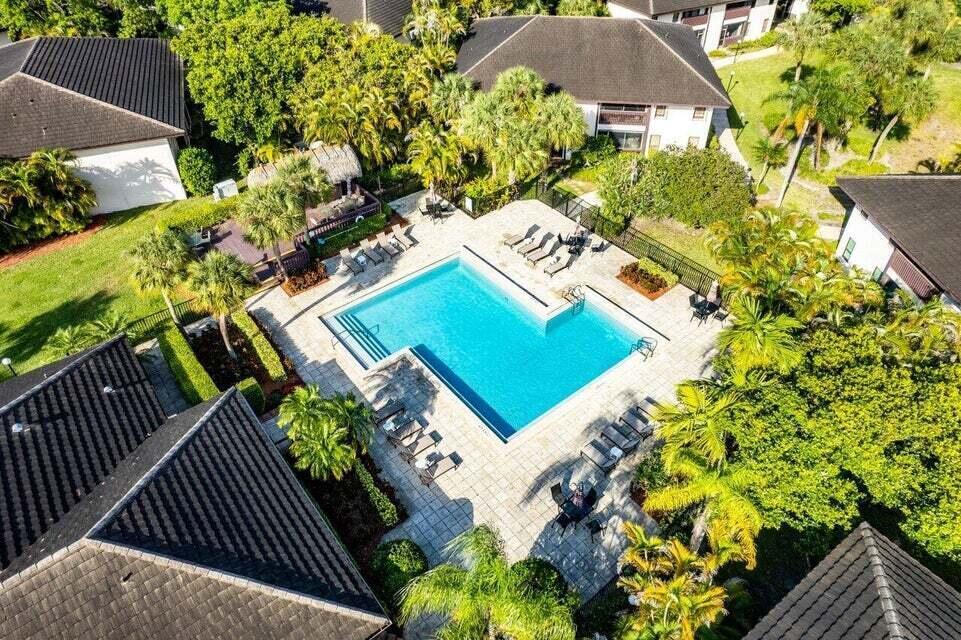 9240 Sabal Ridge Circle, Unit B Boca Raton, FL 33428 - Photo 17 of 22 Boca Ridge Pool