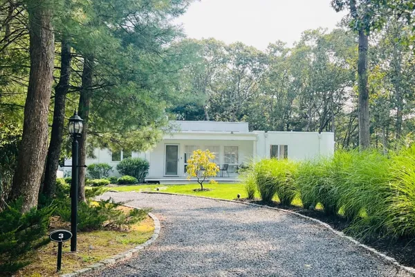 $20,000 | 3 Southwood Lane, Quogue, NY 11959