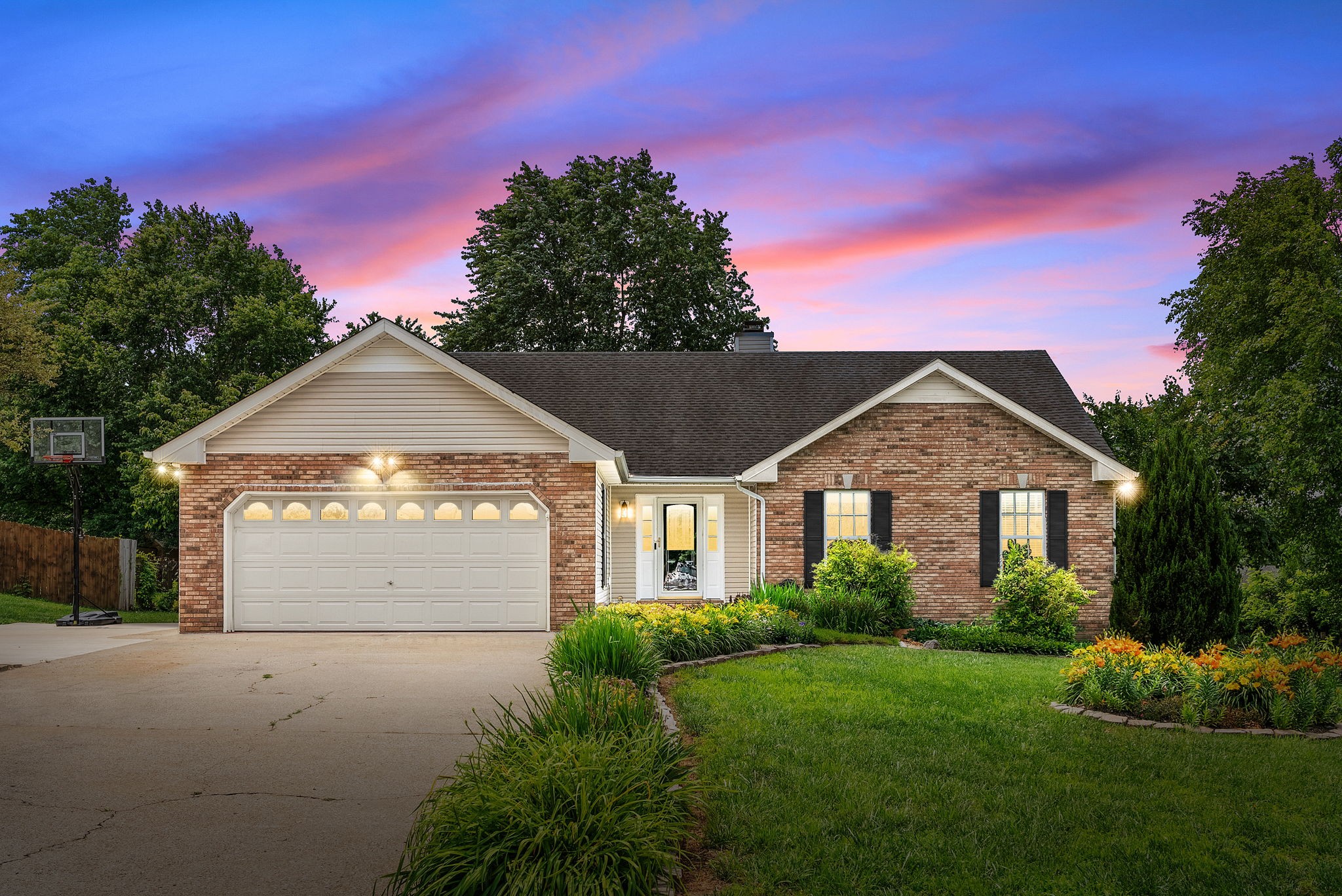 3400 North Henderson Way Clarksville, TN 37042 - Photo 1 of 36 Gallery Image 1