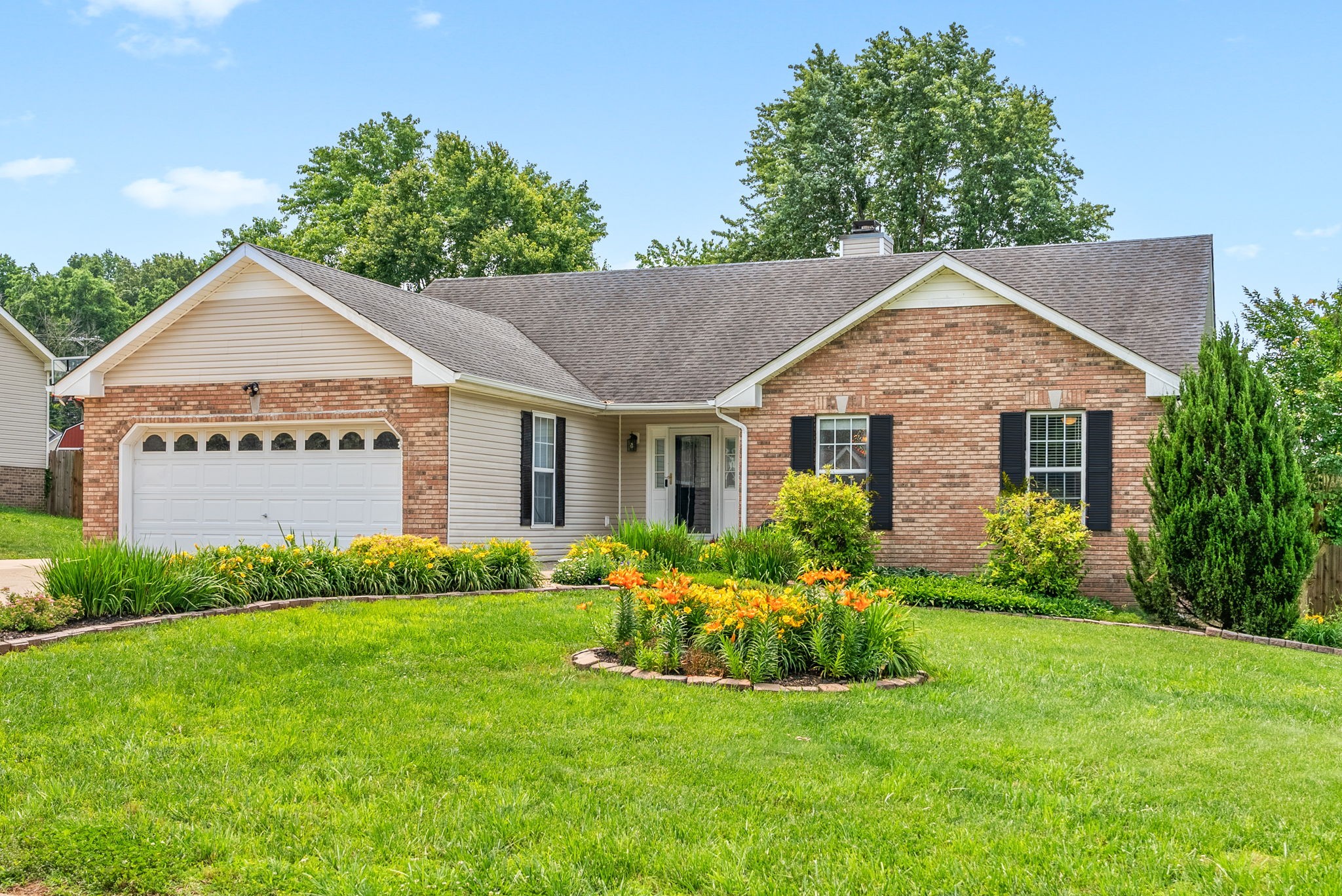 3400 North Henderson Way Clarksville, TN 37042 - Photo 2 of 36 Gallery Image 2