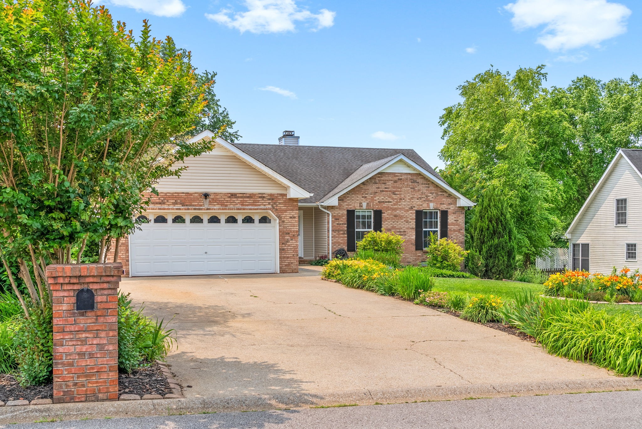 3400 North Henderson Way Clarksville, TN 37042 - Photo 3 of 36 Gallery Image 3