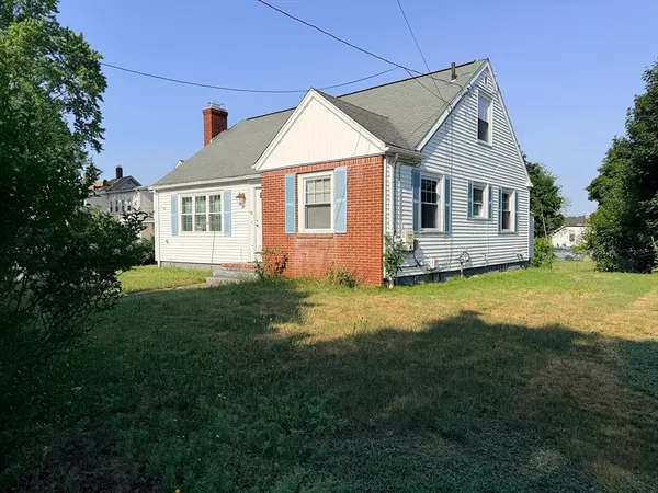 $425,000 | 12 Miller Street, Blackstone, MA 01504