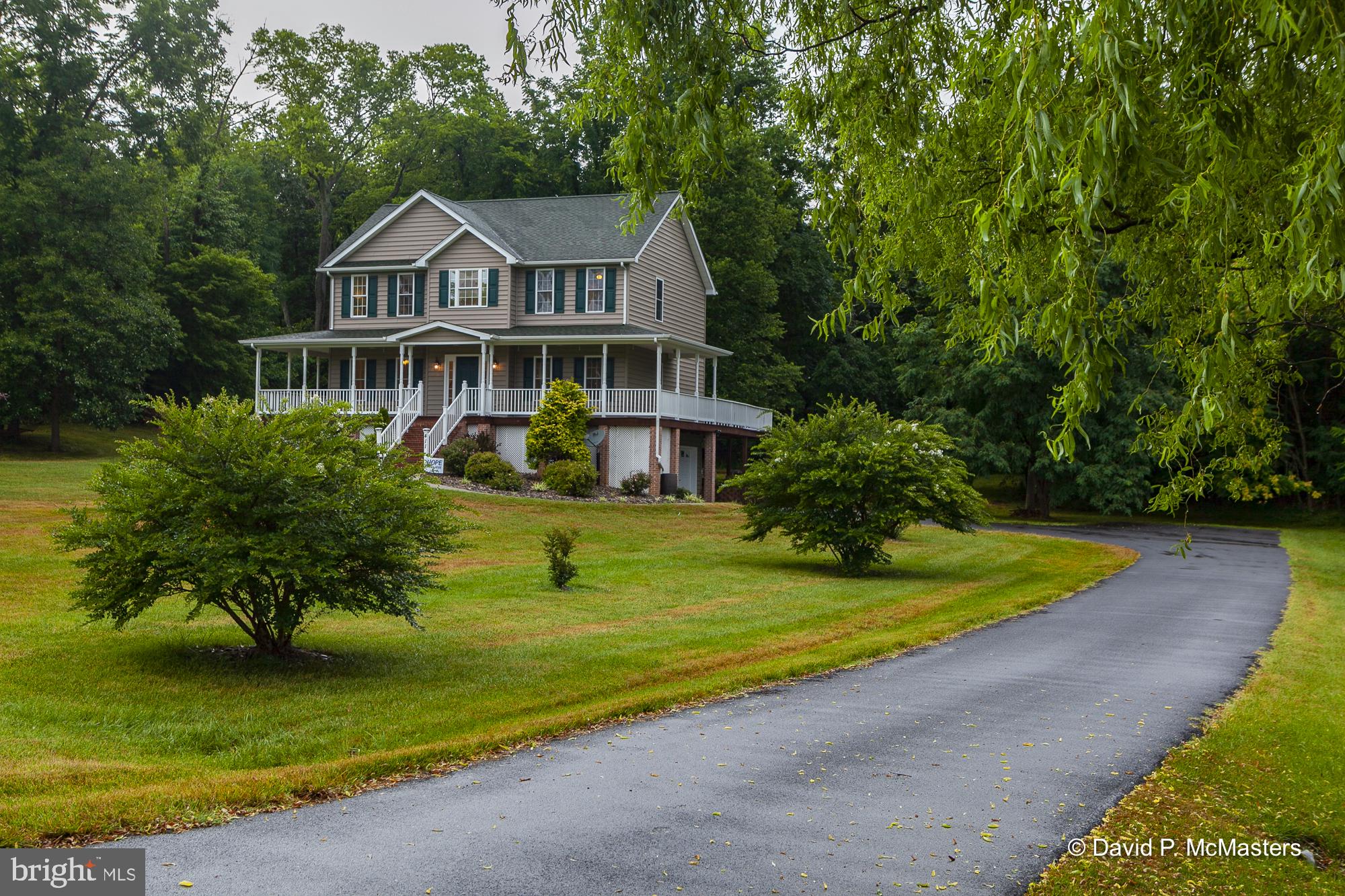 411 Gala Road Inwood, WV 25428 - Photo 4 of 36 Gallery Image 4