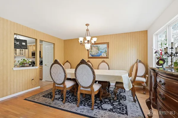 $575,000 | 14 Linda Court, South Amboy, NJ 08879