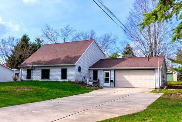 $259,000 | 1735 Scully Road, Mount Pleasant, MI 48858