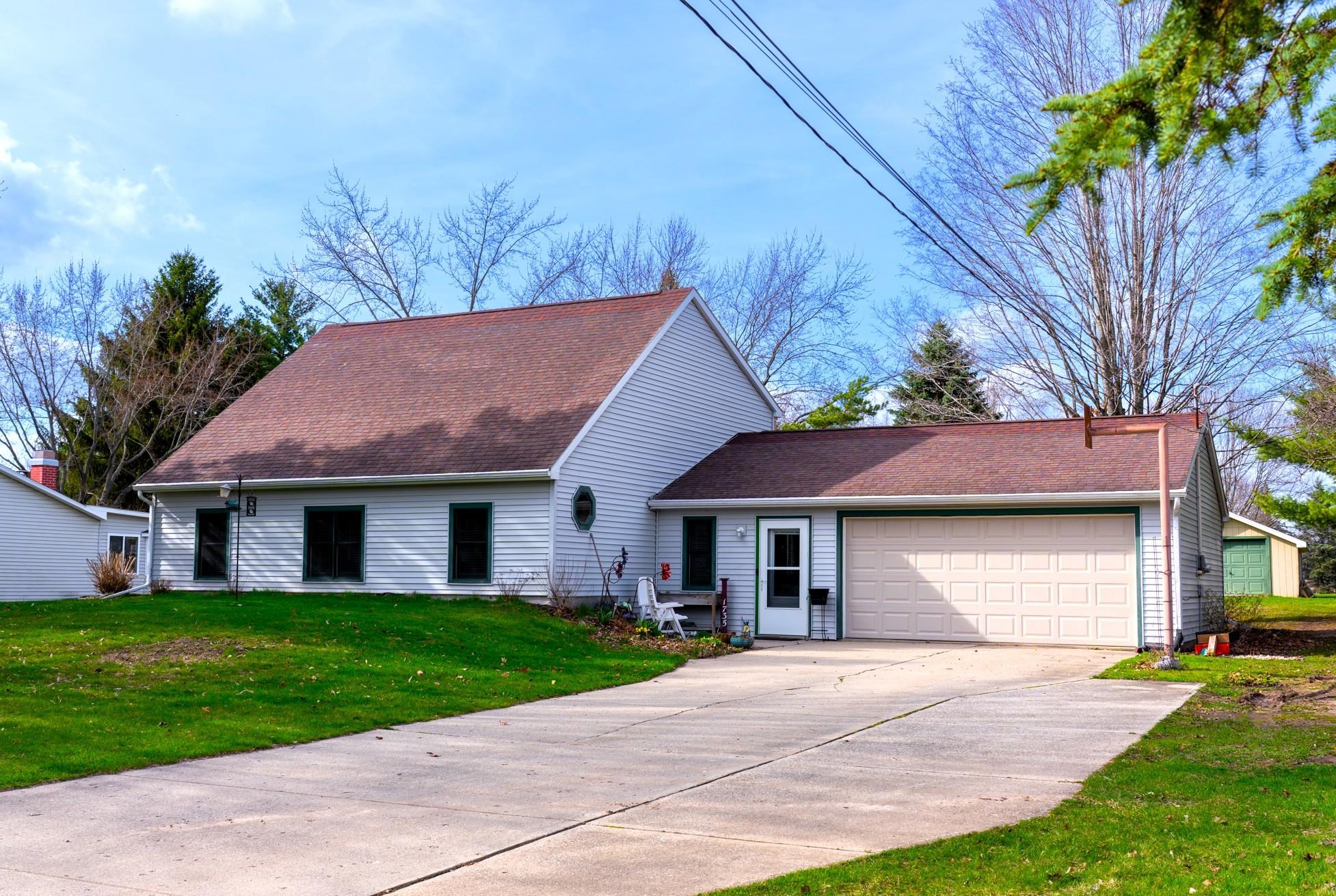 1735 Scully Road Mount Pleasant, MI 48858 - Photo 1 of 34