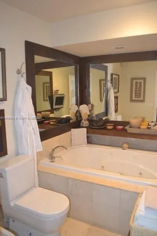 $3,000,000 | Key Biscayne, Key Biscayne, FL 33149