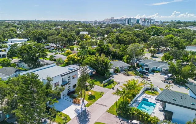 $2,295,000 | 2314 Prospect Street, Sarasota, FL 34239