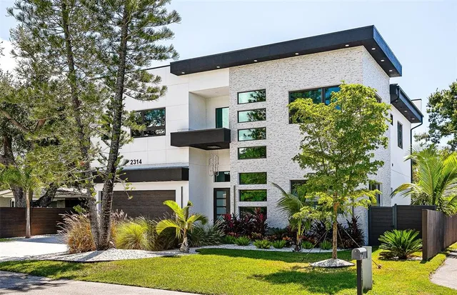 $2,295,000 | 2314 Prospect Street, Sarasota, FL 34239