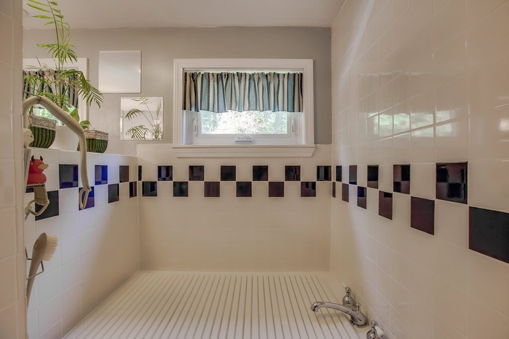 51 Rattlesnake Hill Road Andover, MA 01810 - Photo 27 of 30
