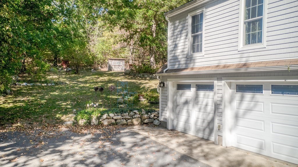 51 Rattlesnake Hill Road Andover, MA 01810 - Photo 4 of 30