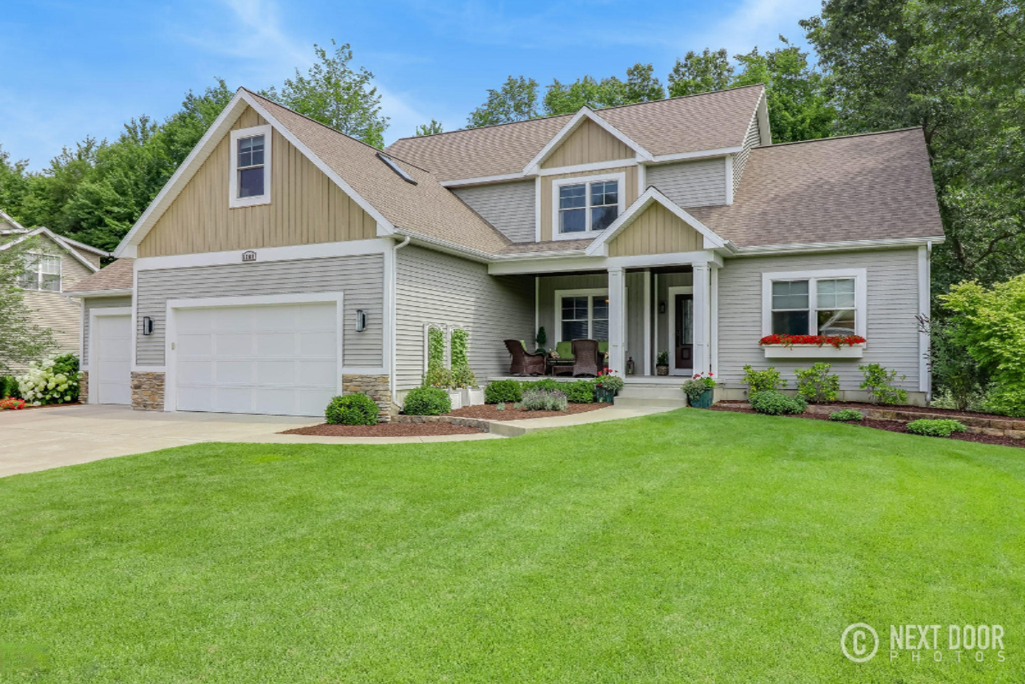 16388 West Willow Drive Spring Lake, MI 49456 - Photo 2 of 73 IMG_2764Blended