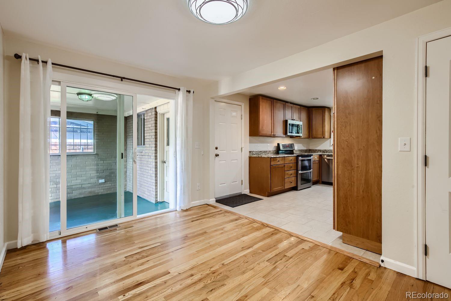 3183 Vaughn Street Aurora, CO 80011 - Photo 11 of 33