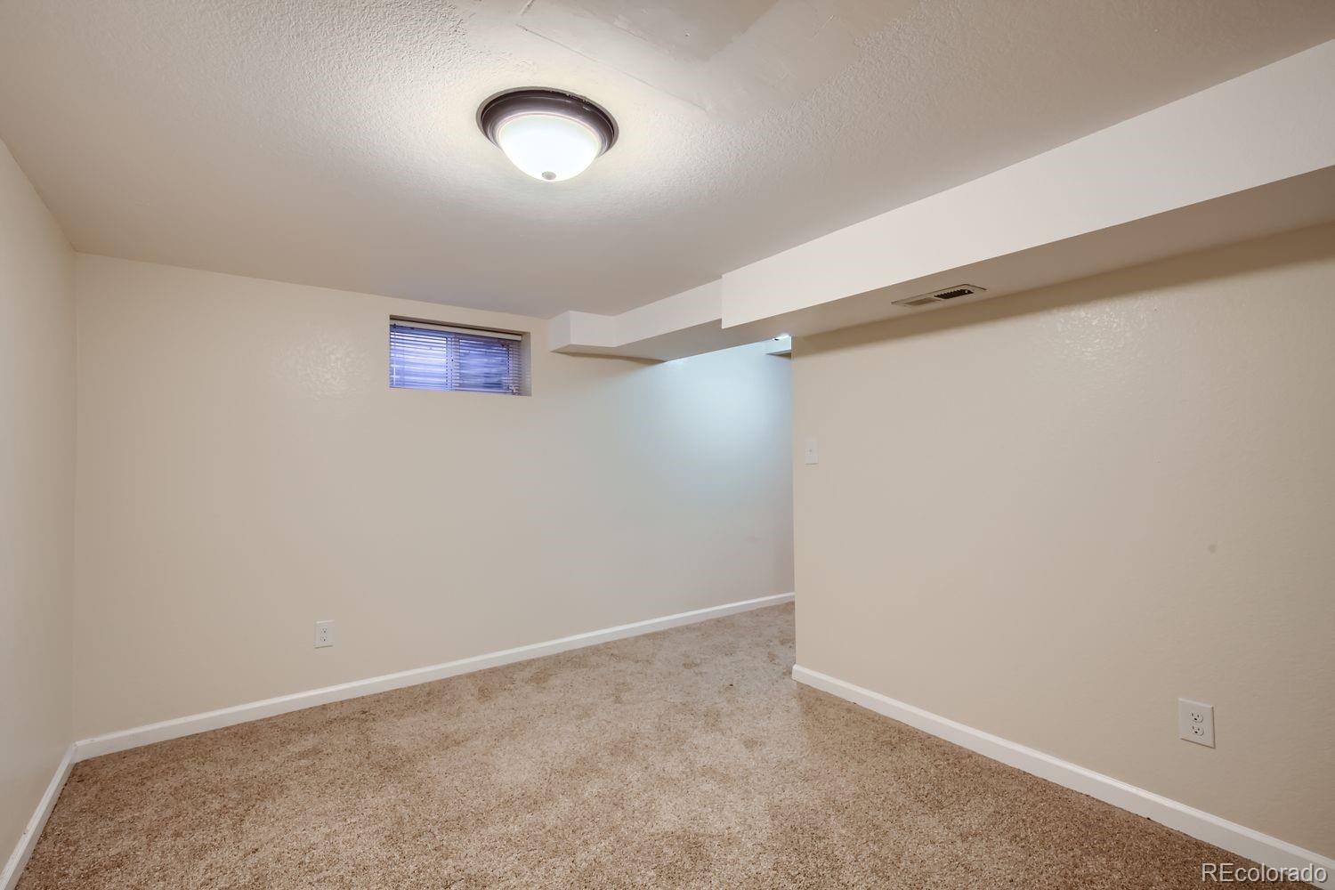 3183 Vaughn Street Aurora, CO 80011 - Photo 22 of 33