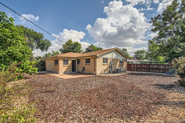 $2,900 | 3183 Vaughn Street, Aurora, CO 80011