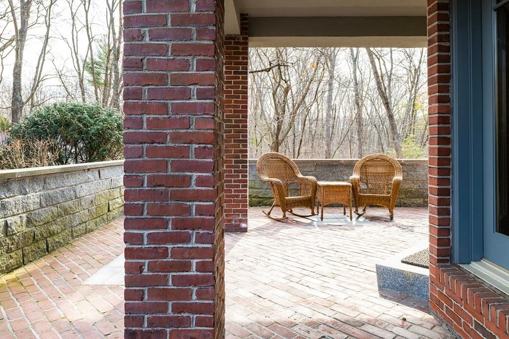 49 Solomon Pierce Road Lexington, MA 02420 - Photo 3 of 30