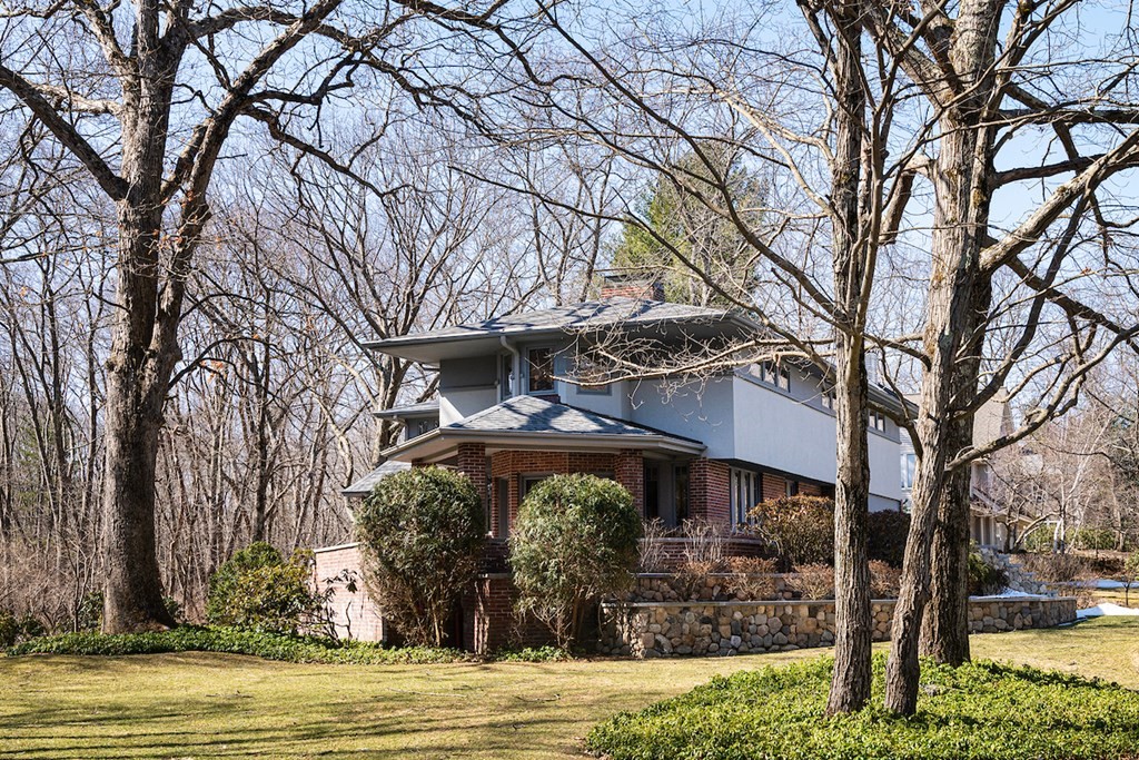 49 Solomon Pierce Road Lexington, MA 02420 - Photo 4 of 30