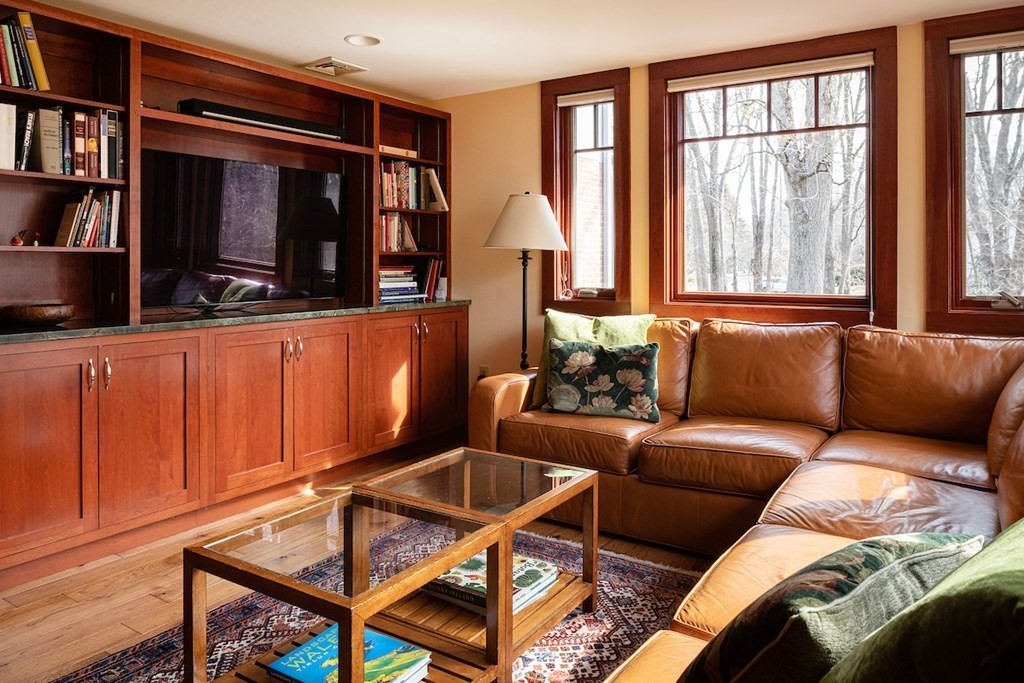 49 Solomon Pierce Road Lexington, MA 02420 - Photo 10 of 30