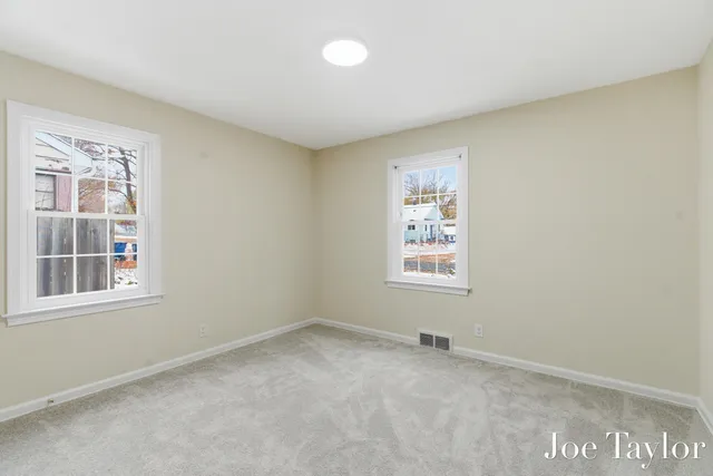 $247,000 | 809 Jenks Boulevard, Kalamazoo, MI 49006