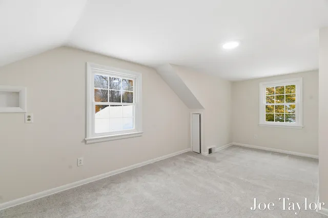 $247,000 | 809 Jenks Boulevard, Kalamazoo, MI 49006