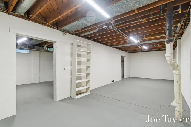 $247,000 | 809 Jenks Boulevard, Kalamazoo, MI 49006