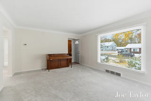 $247,000 | 809 Jenks Boulevard, Kalamazoo, MI 49006